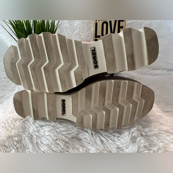 🎉HP🎉Sorel Joan of Arctic Wedge III Lace Waterproof Boots - LIKE NEW! - Picture 8 of 9